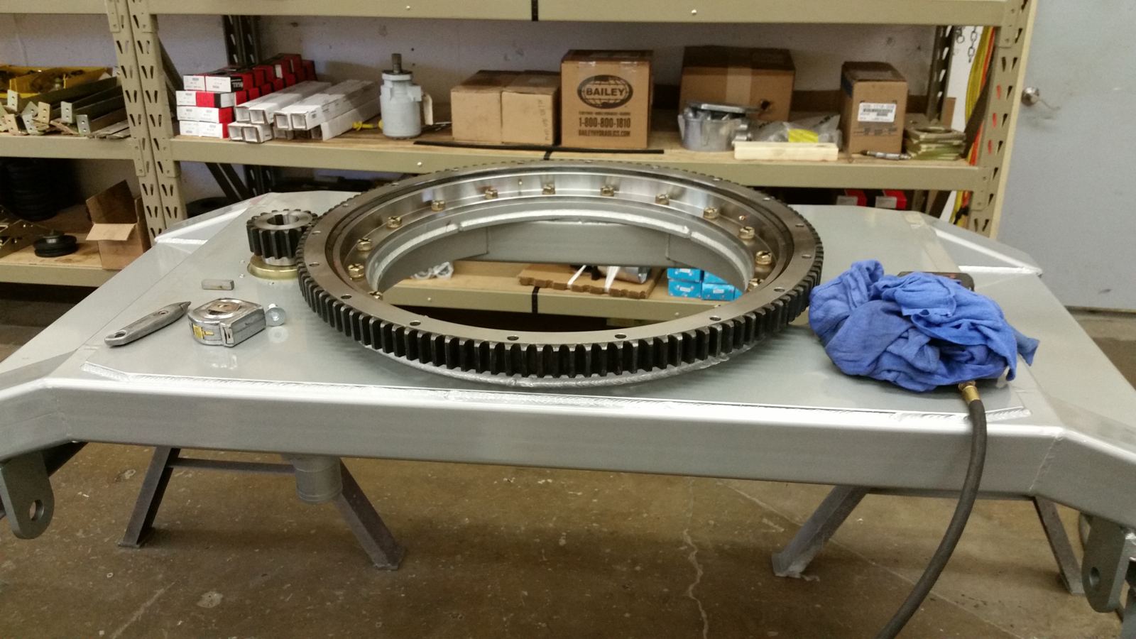 Slewing ring ready to ship