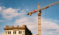 Slew Drives for Mobile Cranes and Utility Trucks: Engineering Reliable Rotation Under Load
